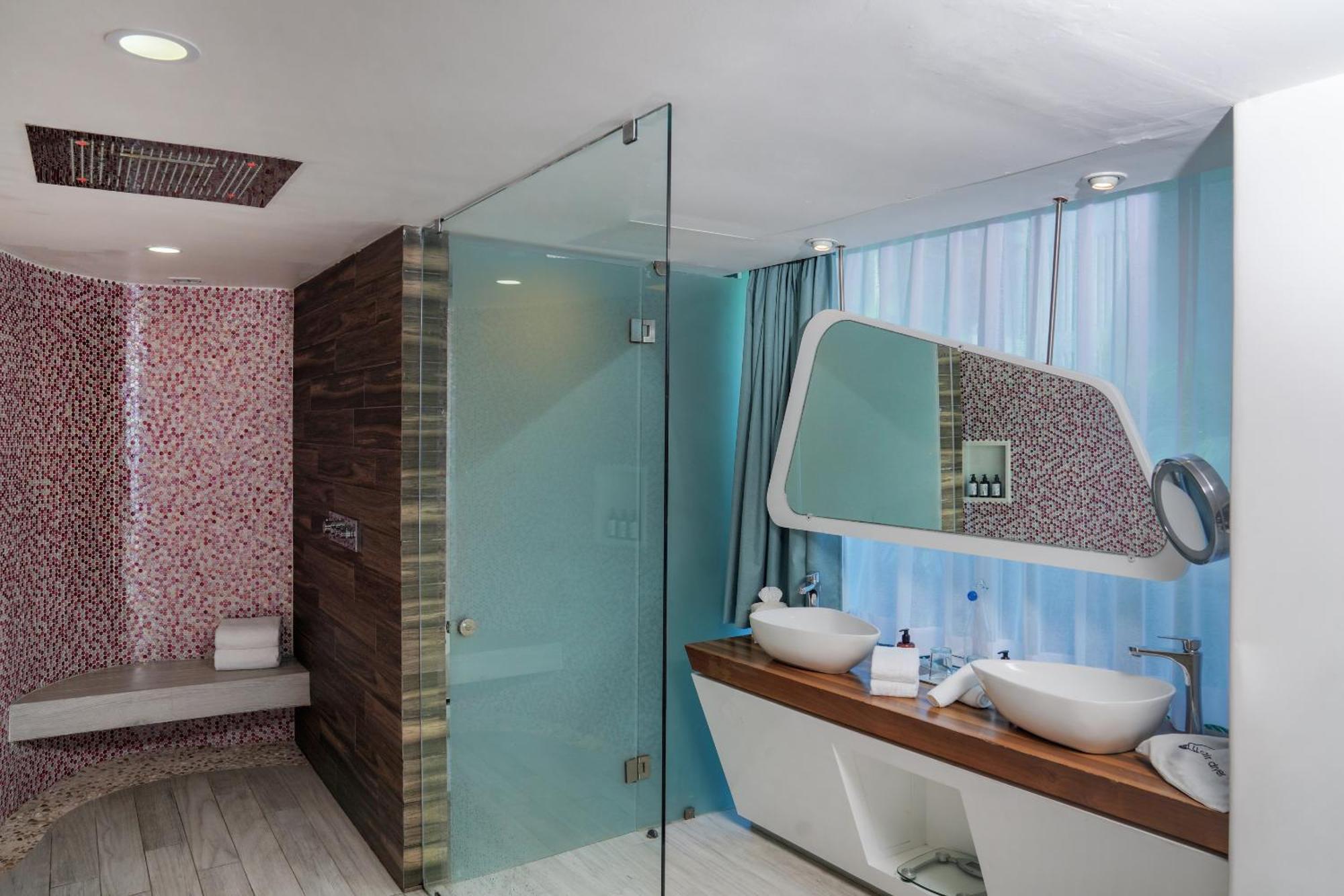 The Carmen Hotel - Ocean Front (Adults Only) Playa del Carmen Rum bild
